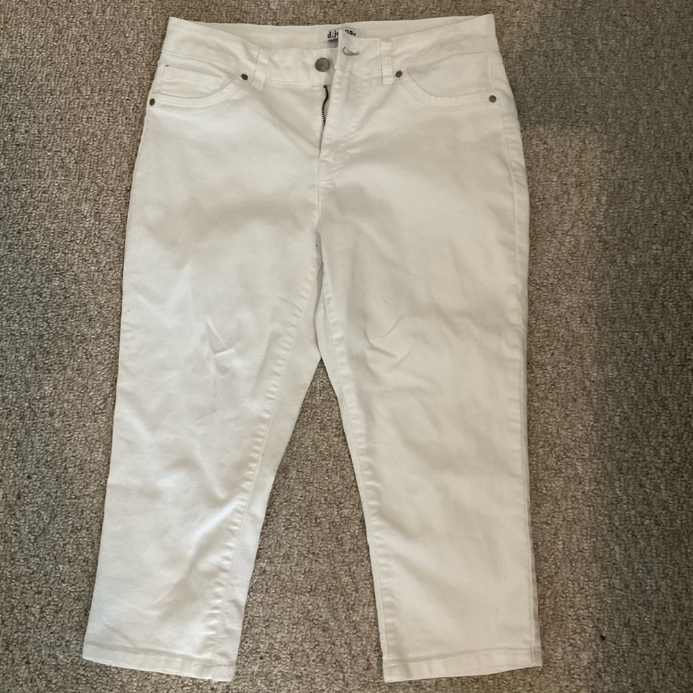 White Capri Length Jeans